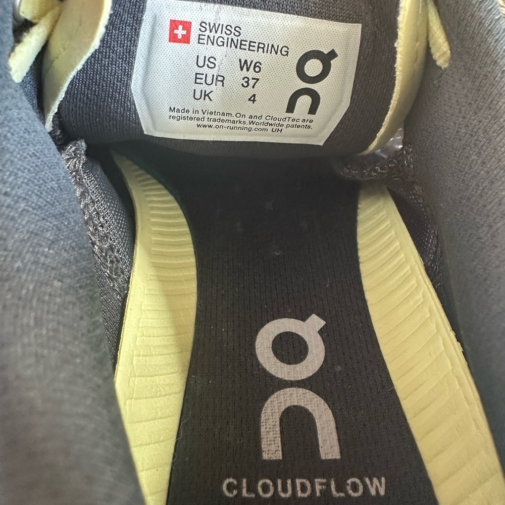 On Running Charcoal and Lemon Sneakers size W6 - Picture 7 of 10